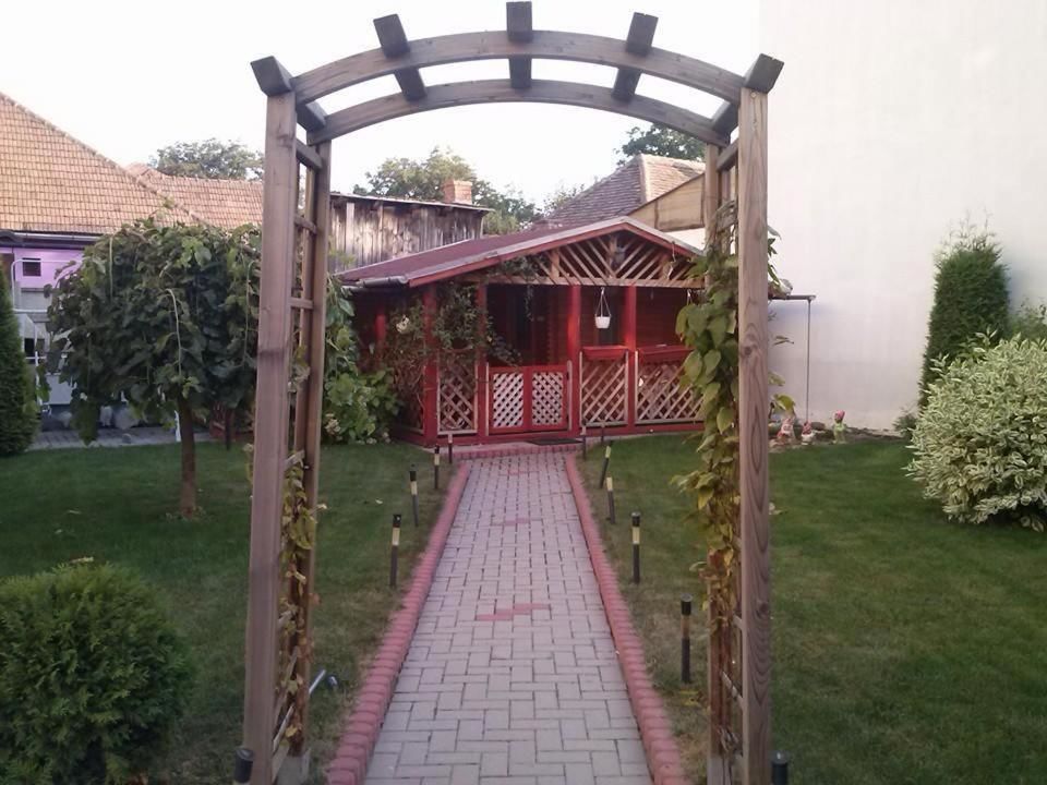 Гостевой дом Atia Residence Сибиу