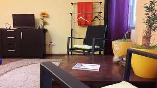 Гостевой дом Atia Residence Сибиу Стандартный двухместный номер с 1 кроватью и общей ванной комнатой-6